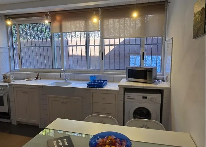 Apollo Nyaraló Palermo